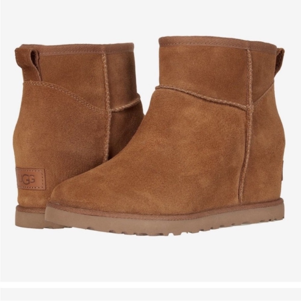 Brand New UGG Classic Femme Mini Chestnut Suede Ankle Boots